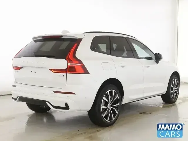 Używany Volvo XC60 Plus 250 KM (183 kW) 2025 Biały SUV