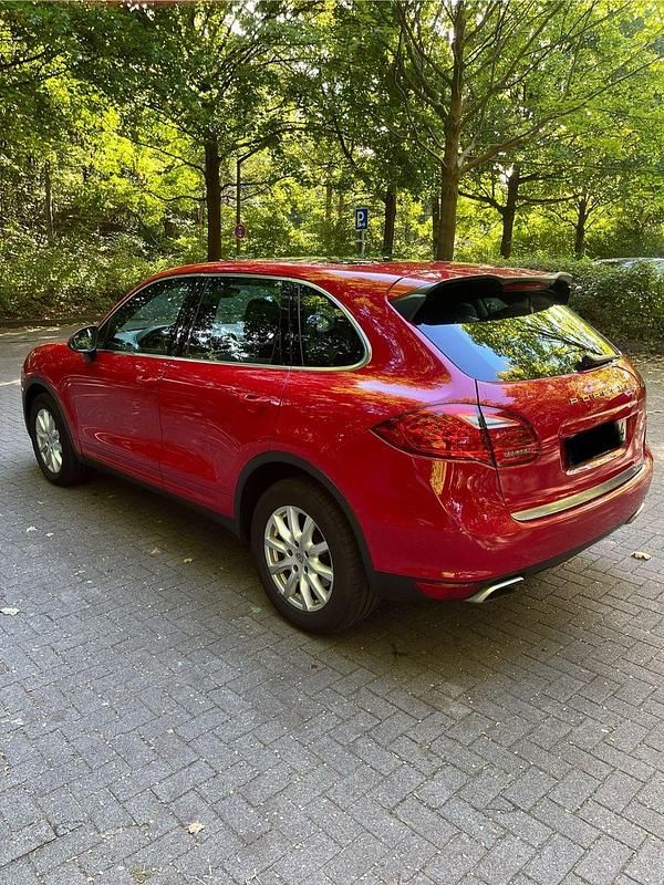 Gebraucht Porsche Cayenne 245 PS (180 kW) 2012 Rot SUV