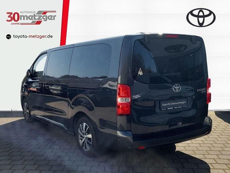 Gebraucht Toyota Proace Verso Team 178 PS (130 kW) 2024 Grau Kombi