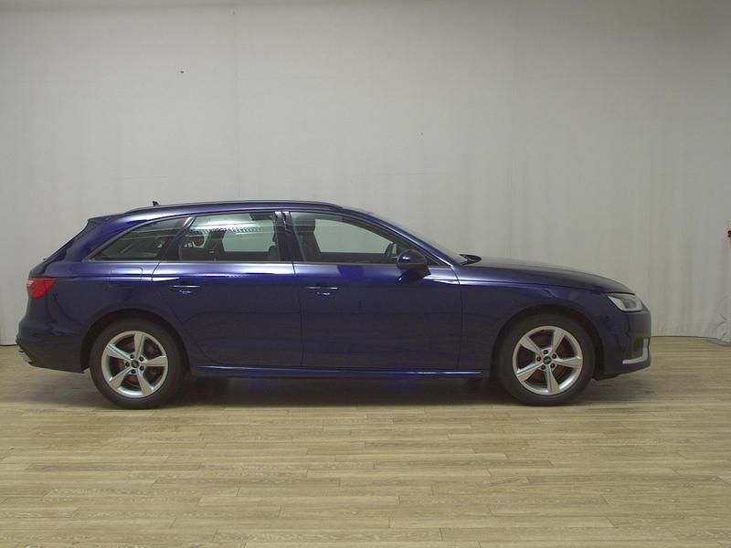 Blau Gebraucht 2021 Audi A4 Advanced Kombi | 24.480 € (Guter Preis) - Bild 1/4