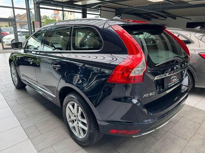 Gebraucht Volvo XC60 Summum 190 PS (139 kW) 2016 Andere SUV