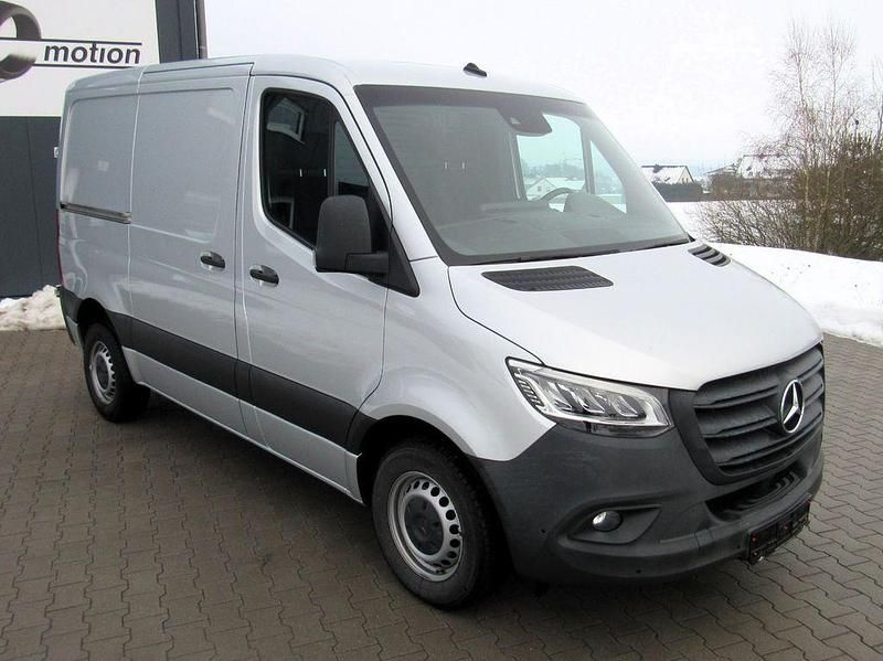 Gebraucht Mercedes Sprinter 143 PS (105 kW) 2020 Silber Van