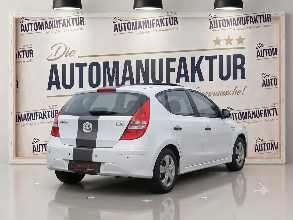 Gebraucht Hyundai i30 Sport 116 PS (85 kW) 2011 Weiß Limousine