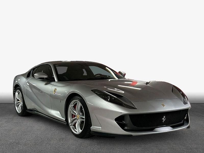 Gebraucht Ferrari 812 799 PS (587 kW) 2020 Silber