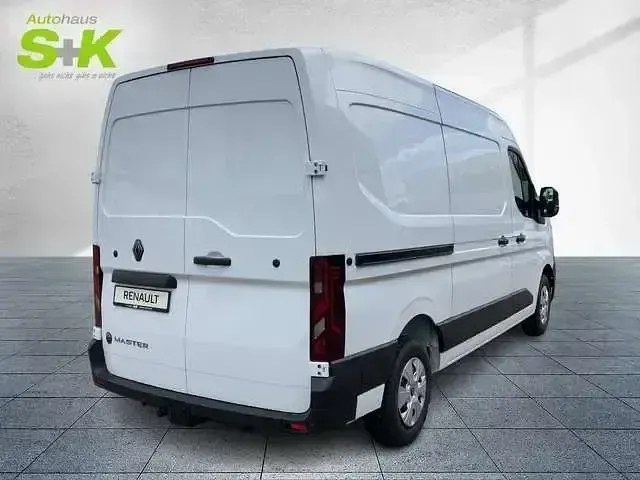 Gebraucht Renault Master 150 PS (110 kW) 2025 Mineralweiß (weiß) Van
