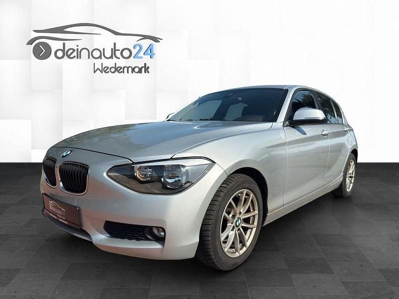 Silber Gebraucht 2012 BMW 118 Sport Line Kleinwagen | 9.900 € (Fairer Preis) - Bild 1/4