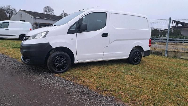 Gebraucht Nissan NV200 88 PS (64 kW) 2011 Weiß Van / Kleinbus