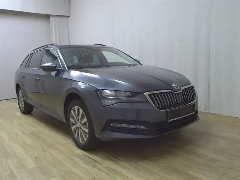 Gebraucht Skoda Superb Ambition 200 PS (147 kW) 2021 Grau Kombi