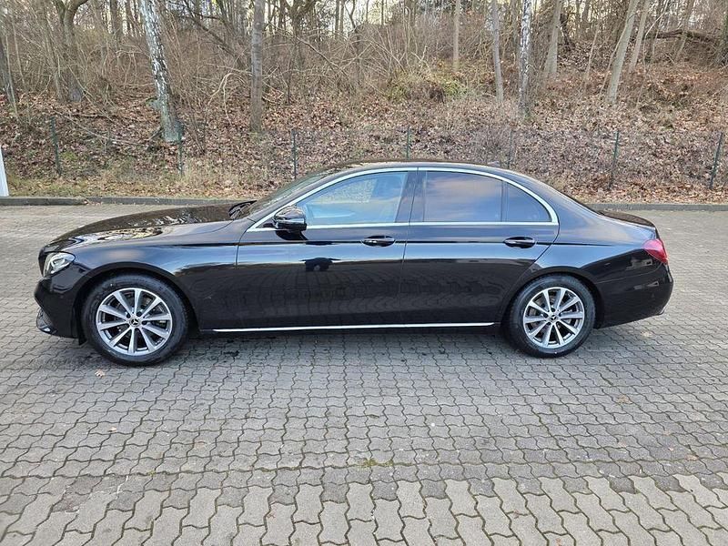 Gebraucht Mercedes E200 150 PS (110 kW) 2018 Schwarz Limousine