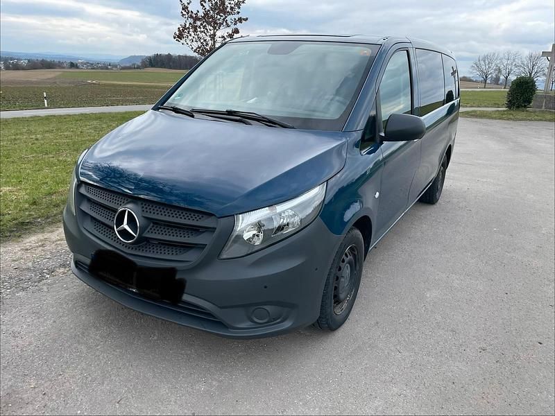 Gebraucht Mercedes Vito 114 PS (83 kW) 2016 Blau Van