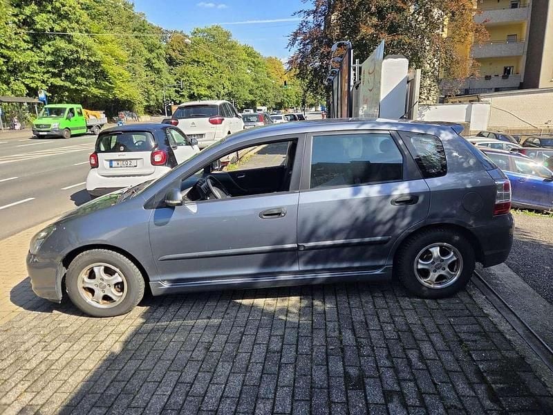 Gebraucht Honda Civic LS 90 PS (66 kW) 2005 Silber Limousine