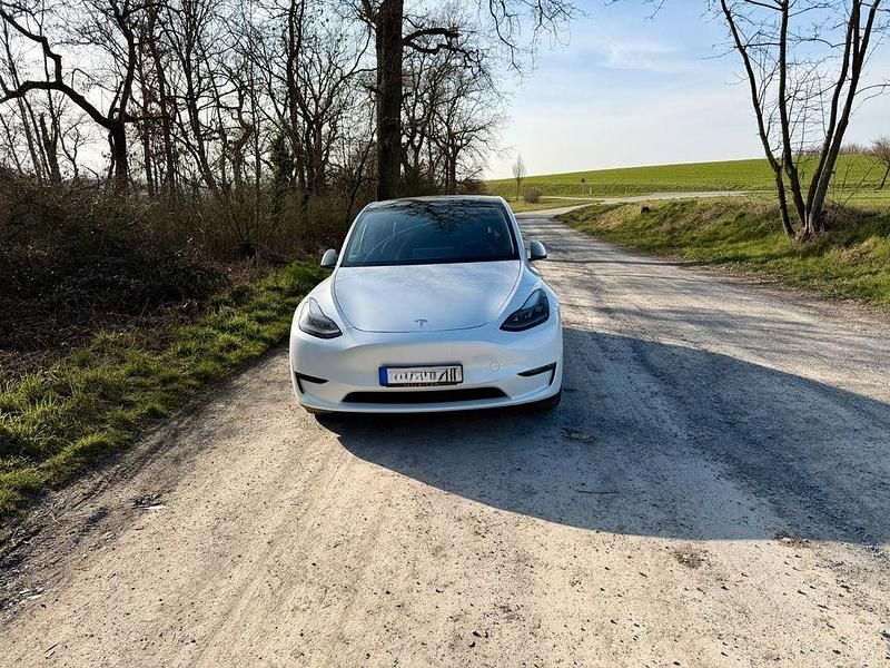 Gebraucht Tesla Model Y Long Range AWD 378 kW (514 PS) 2022 Weiß SUV