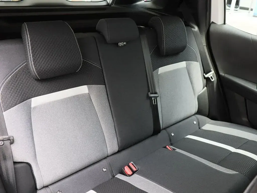 Neu Opel Frontera Edition 136 PS (100 kW) 2026 Weiß SUV
