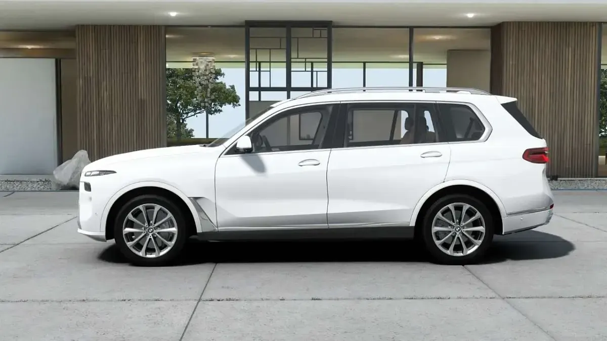 Neu BMW X7 352 PS (258 kW) 2026 Alpinweis uni SUV
