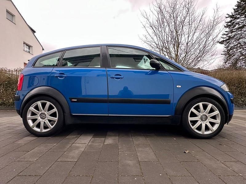 Gebraucht Audi A2 S-Line 75 PS (55 kW) 2003 Blau Kleinwagen