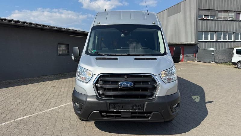 Second-hand Ford Transit 170 CP (125 kW) 2019 Argintiu Monovolum