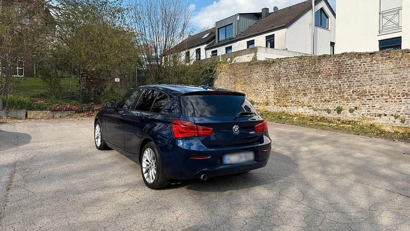 Gebraucht BMW 118 Advantage 136 PS (100 kW) 2018 Blau Kleinwagen