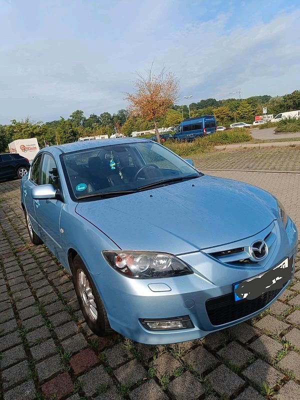 Blau Gebraucht 2009 Mazda 3 Limousine | 6.850 € - Bild 1/4