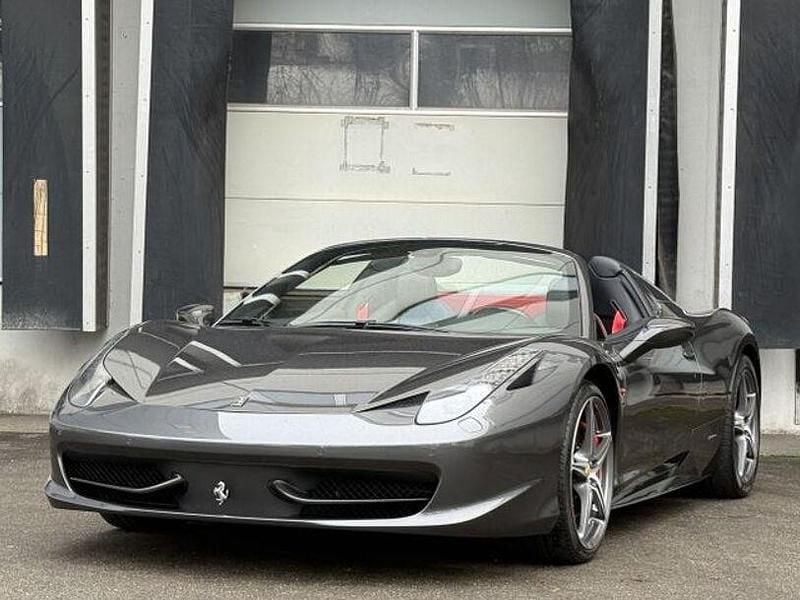 Gebraucht Ferrari 458 566 PS (416 kW) 2013 Grau Cabrio