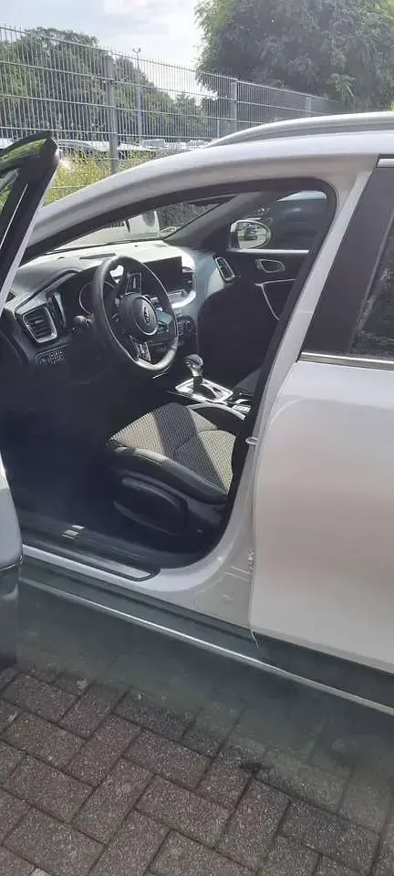 Gebraucht Kia XCeed Spirit 141 PS (103 kW) 2021 Weiß SUV