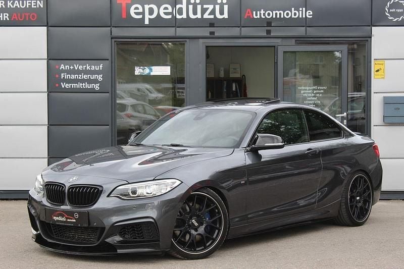 Grau Gebraucht 2016 BMW M235 Performance Coupé | 24.999 € (Etwas zu teuer) - Bild 1/4