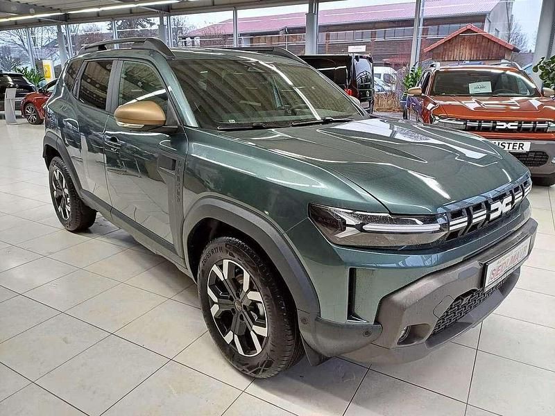 Neu Dacia Duster Extreme 131 PS (96 kW) 2025 Zedergrün SUV