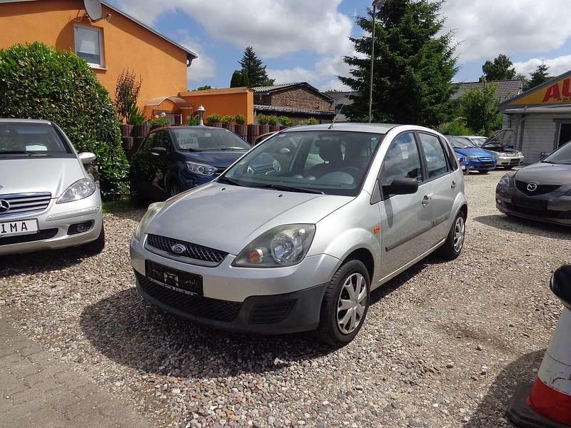 Silber Gebraucht 2006 Ford Fiesta Ambiente Kleinwagen | 1.700 € (Etwas zu teuer) - Bild 1/4