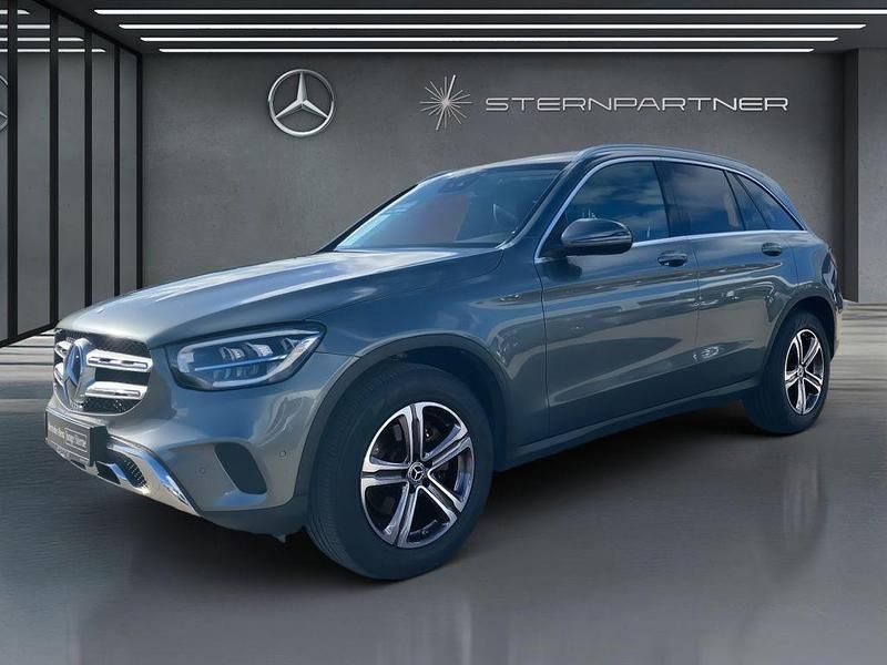 Gebraucht Mercedes GLC220 194 PS (142 kW) 2022 Metalliclack selenitgrau SUV