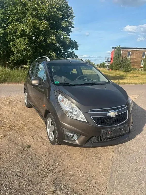 Gebraucht Chevrolet Spark LT 82 PS (60 kW) 2010 Braun Kleinwagen