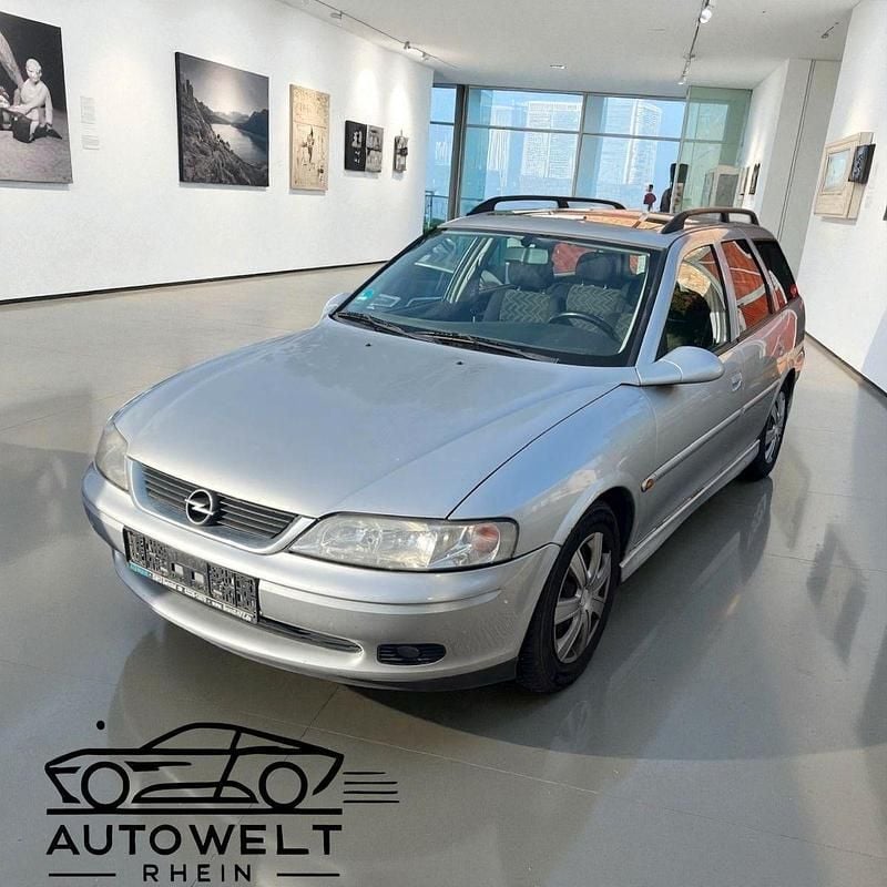 Gebraucht Opel Vectra 101 PS (74 kW) 2001 Silber Kombi