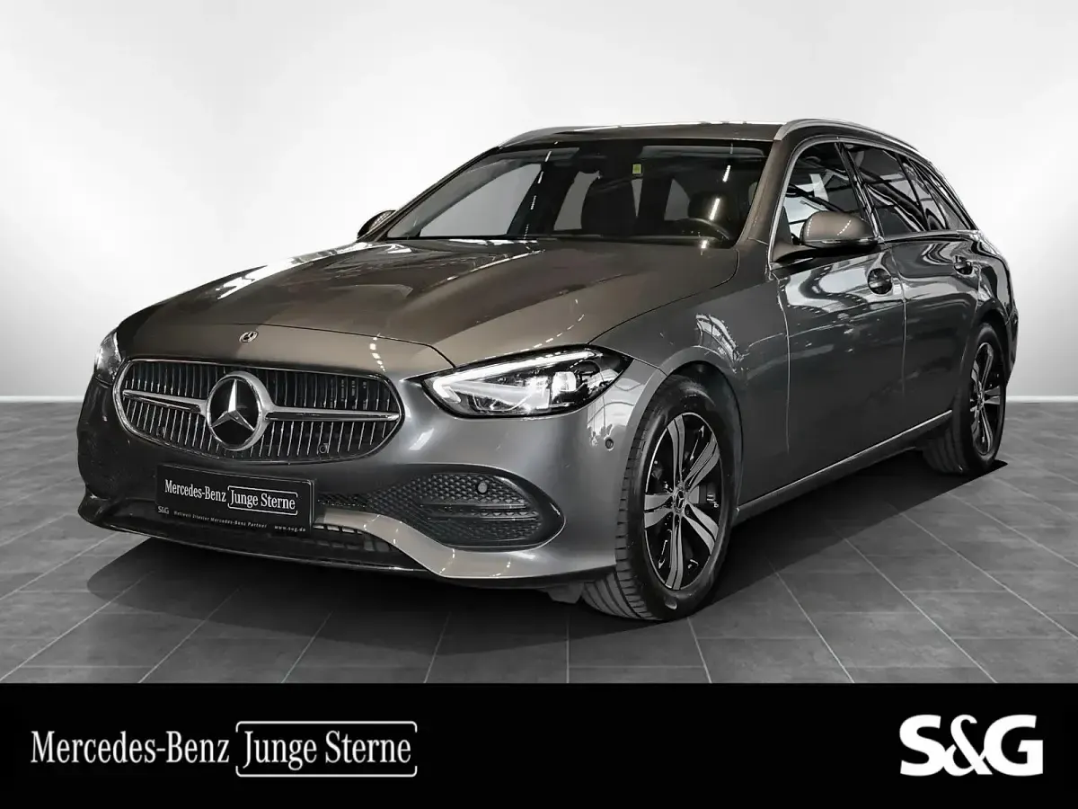 Gebraucht Mercedes C220 Avantgarde 200 PS (147 kW) 2023 Kombi