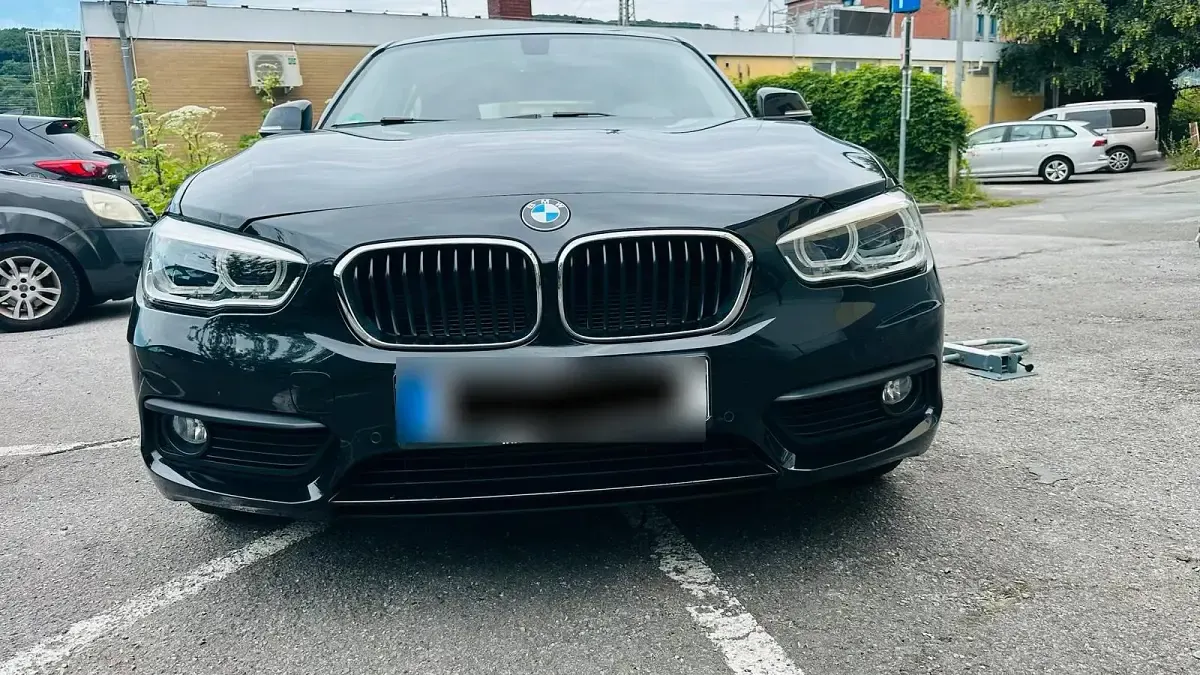 Gebraucht BMW 116 116 PS (85 kW) 2016 Schwarz Kleinwagen