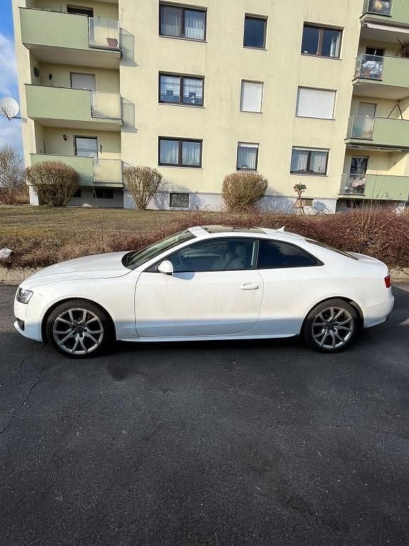 Second-hand Audi A5 Sport 265 CP (194 kW) 2011 Alb Coupe