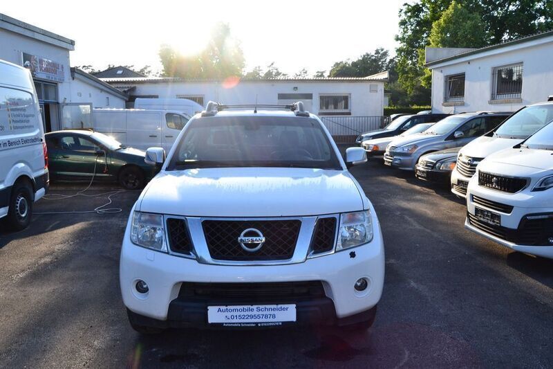Weiß Gebraucht 2013 Nissan Navara Abholung | 5.400 € (Superpreis) - Bild 1/4