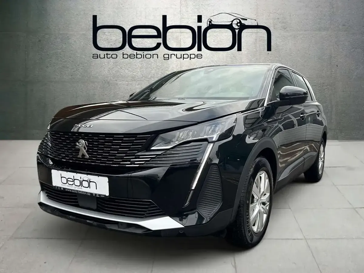 Gebraucht Peugeot 5008 Active 131 PS (96 kW) 2023 Schwarz SUV
