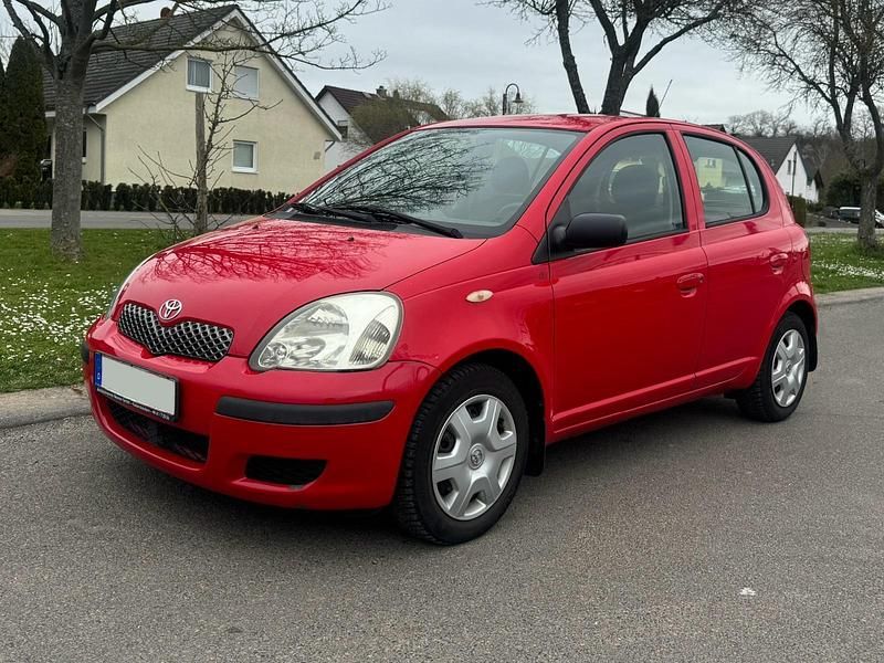 Gebraucht Toyota Yaris 65 PS (47 kW) 2004 Rot Kleinwagen