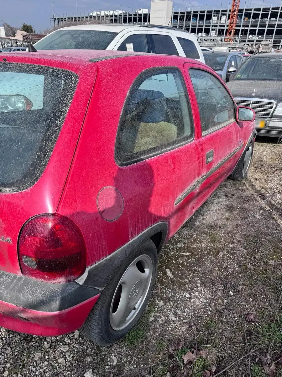 Gebraucht Opel Corsa 60 PS (44 kW) 1997 Rot Kleinwagen
