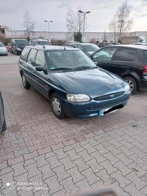 Blau Gebraucht 1995 Ford Escort Kombi | 650 € - Bild 1/4