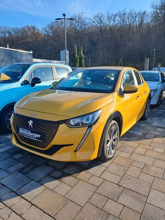 Gebraucht Peugeot e-208 Active 100 kW (136 PS) 2021 Gelb Kleinwagen
