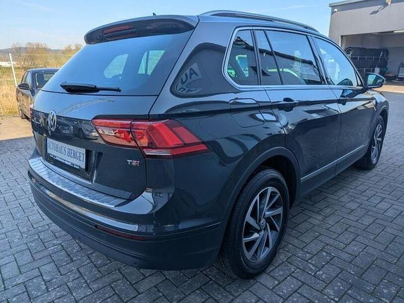 Gebraucht VW Tiguan Sound 150 PS (110 kW) 2017 Uranograu SUV