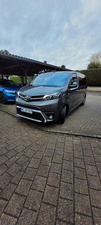 Gebraucht 2020 Toyota Proace Executive Van / Kleinbus | 39.650 € (Teuer) - Bild 1/4
