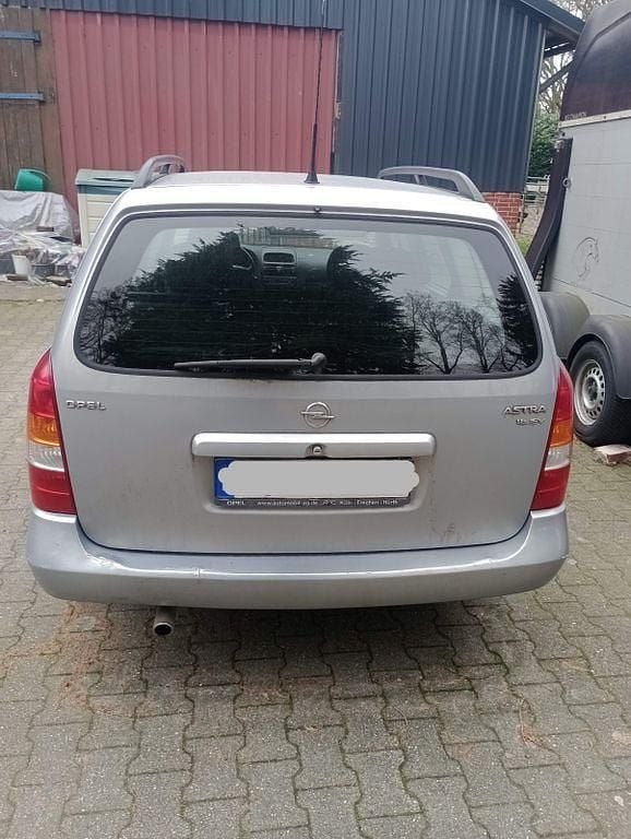 Gebraucht Opel Astra 125 PS (91 kW) 2001 Silber Limousine