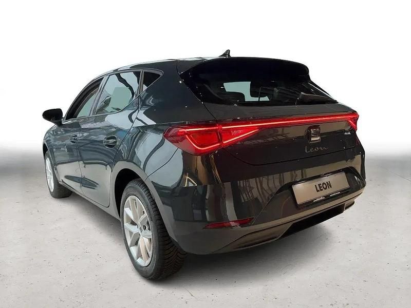 Nuova Seat Leon 116 CV (85 kW) 2025 Blu Berlina