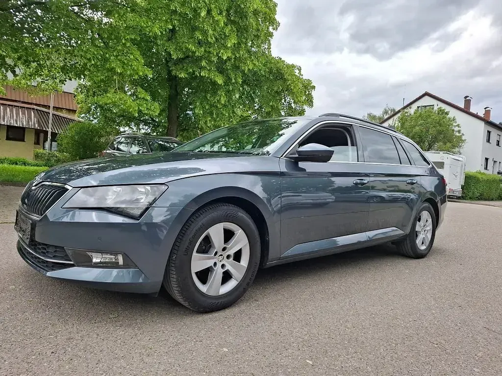 Gebraucht Skoda Superb 150 PS (110 kW) 2018 Grau Limousine