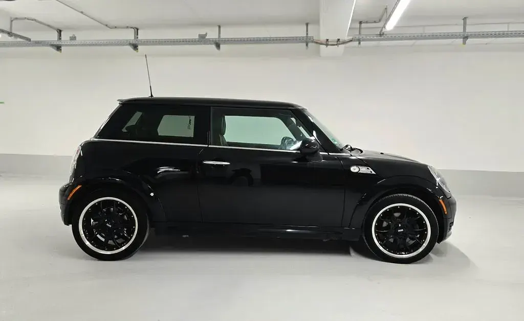Gebraucht Mini Cooper 122 PS (89 kW) 2010 Schwarz Kleinwagen