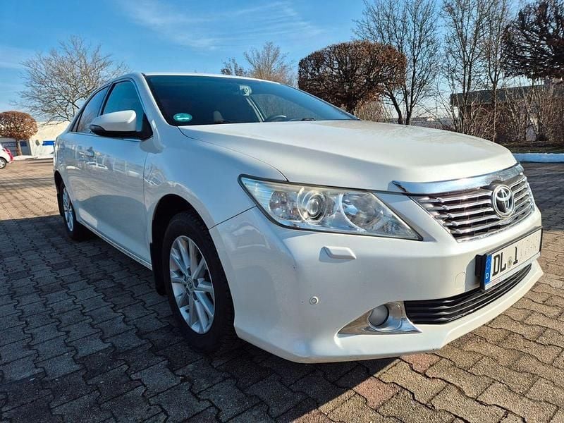 Gebraucht Toyota Camry 178 PS (130 kW) 2011 Weiß Limousine