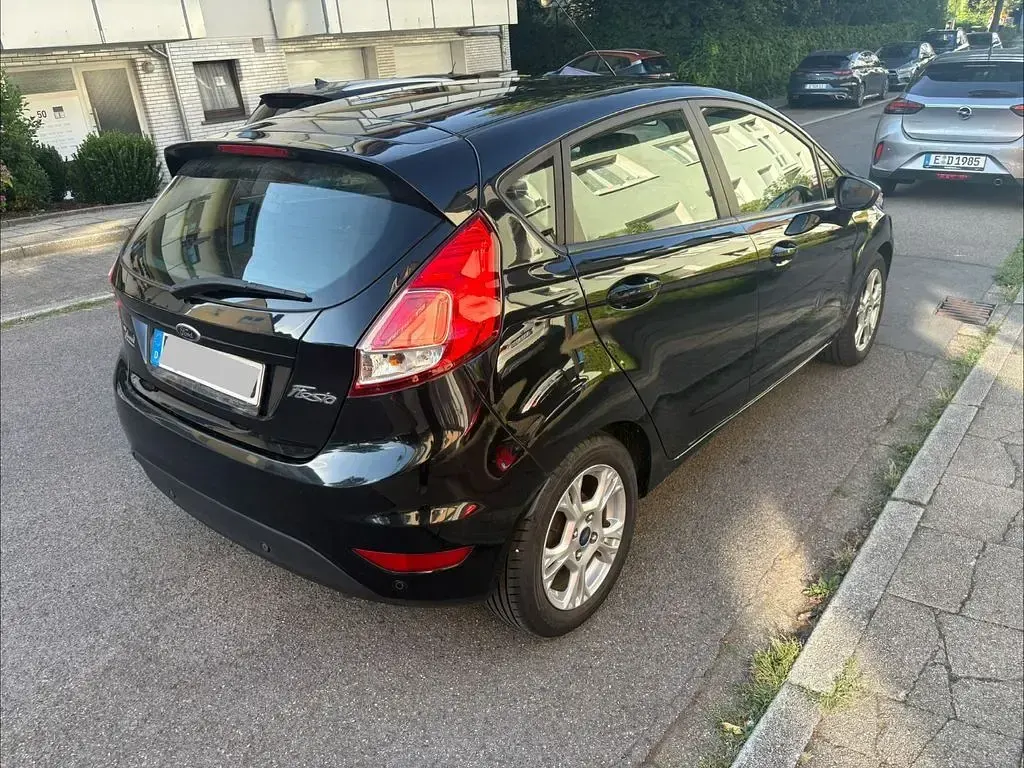 Gebraucht Ford Fiesta SYNC Edition 60 PS (44 kW) 2013 Schwarz Limousine