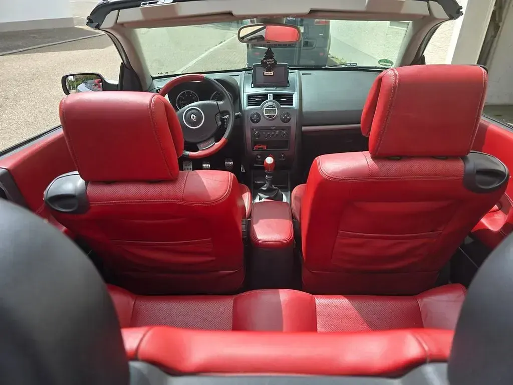 Gebraucht Renault Mégane Cabriolet Avantage 136 PS (100 kW) 2008 Silber Cabrio