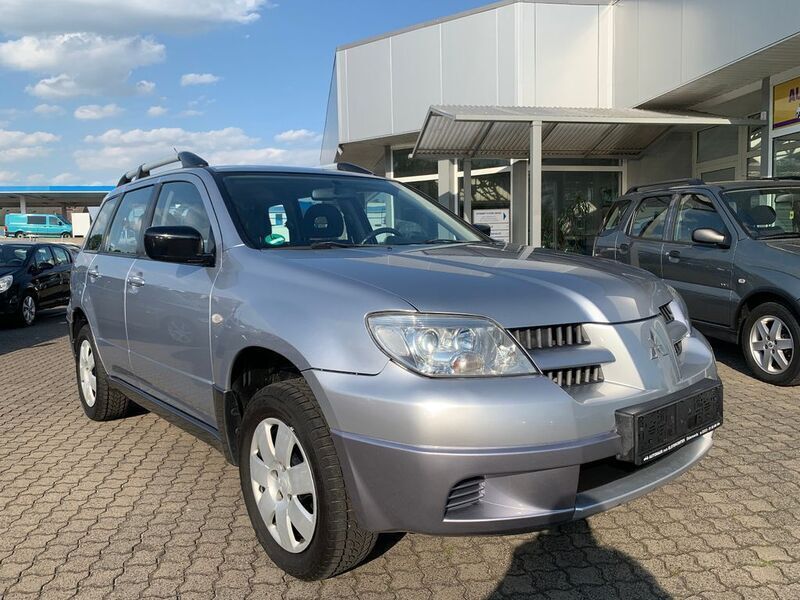 Silber Gebraucht 2008 Mitsubishi Outlander Comfort Edition SUV | 5.990 € (Teuer) - Bild 1/4