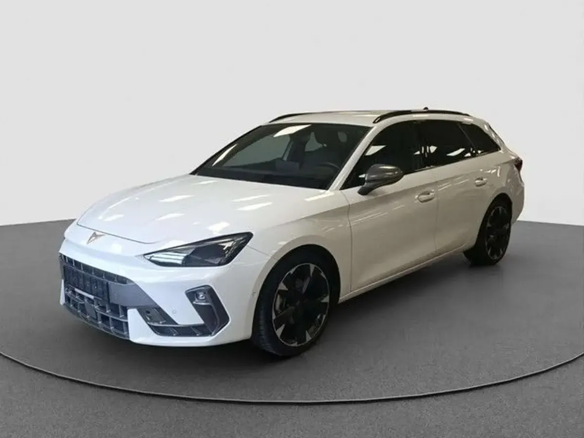 Gebraucht Cupra Leon 150 PS (110 kW) 2025 Weiß Limousine